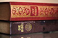 Foto: sa1ph / Fotolia.com - Bibel und Koran Bücher